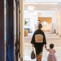 ホテル廊下、待合室