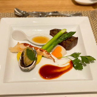 メイン