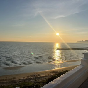 披露宴会場から見える夕日の景色です|758229さんのHOTEL GREGES（オテルグレージュ）の写真(2476418)