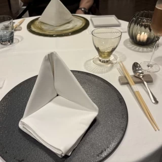 席を立って、戻ってきたらウサギに変身してた。