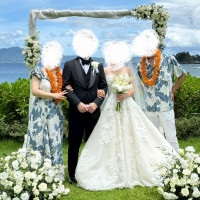 挙式会場のアーチも数種類から選べます。丸や四角など。