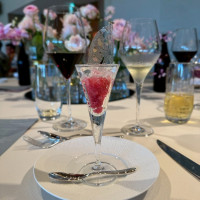 テーブル装花とデザート