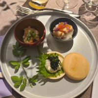 キャビアもなかほか