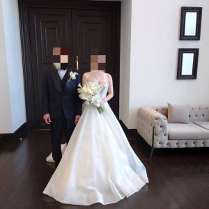 ロビーでも参列者の方とお写真を撮っていただきました。|758707さんのTHE SEASON'S（ザ・シーズンズ）/テイクアンドギヴ・ニーズウェディングの写真(2579827)