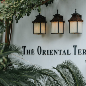道路から会場までに登ってく坂の途中にあります。|758784さんのTHE ORIENTAL TERRACE HIDEAWAY（ジオリエンタルテラス ハイダウェイ）の写真(2478477)