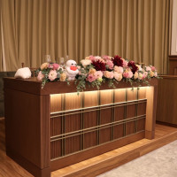 新郎新婦のお花の飾り付け