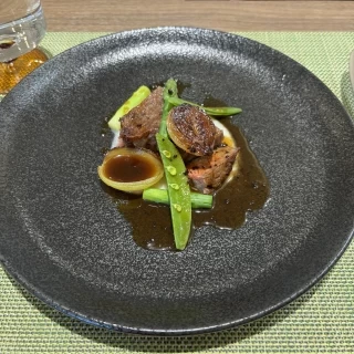 メインのお肉です。