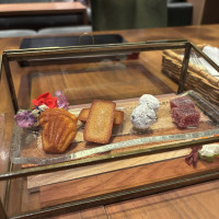 焼き菓子を見積もり作成中に頂きました。