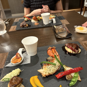 シェフが目の前で仕上げ作業をしてくださった。とにかく全て美味|758985さんのTHE MARCUS SQUARE KOBE（ザ マーカス スクエア 神戸）の写真(2479513)