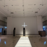 チャペルです、当日はここに椅子が並ぶそうです