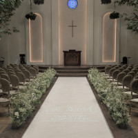 正面からのチャペル写真