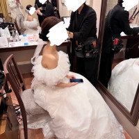 挙式後、お色直しの控え室です。中にトイレもあります。