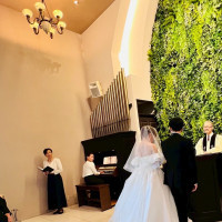 緑の多い挙式会場