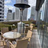 待合用カフェテラス席