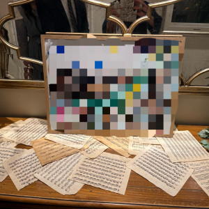 2階の披露宴会場入場近くの飾り|759682さんのアニバーサリーアン 恵比寿の写真(2642777)