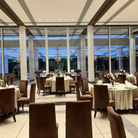 茶色の披露宴会場