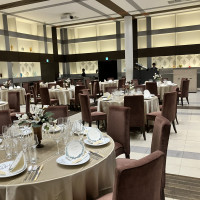 茶色の披露宴会場