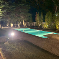 プールを夜見た時の写真です。