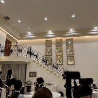 階段がとても存在感があり素敵です