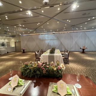 綺麗めな会場です。