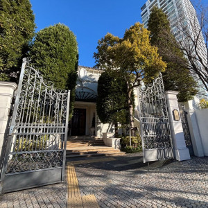 厳かな門で、結婚式場らしい外観でした。|760032さんのアートグレイス・ポートサイドヴィラの写真(2485986)