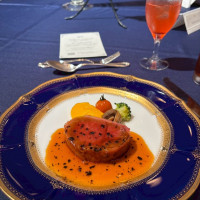 牛フィレ肉のパイ包み。歴史あるメイン料理