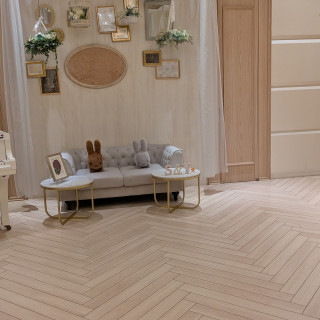 ホワイエスペースの装飾後