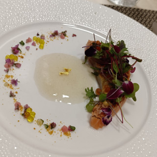このサーモンの料理がとても美味しかったです。