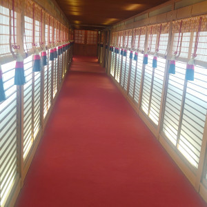 挙式場から会食会場までの導線|760412さんの東郷神社／原宿 東郷記念館の写真(2485164)