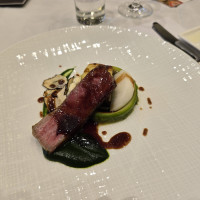 サシのジューシーなお肉
