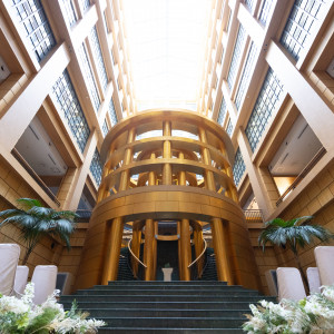 ゴージャスな重厚感のある挙式会場です|760457さんのGRAND FESTA HAKATAの写真(2617996)