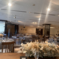 披露宴会場、狭い方