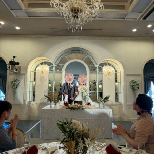披露宴会場。鏡やシャンデリアがあり、豪華|760736さんのハミングプラザVIP新潟の写真(2487180)