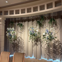 新郎新婦のテーブル背面の状況