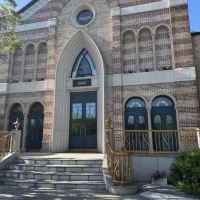 まるでお城に来たかのような外観です。