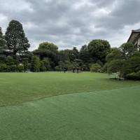 記念館の庭園