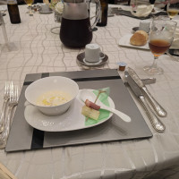 スープ。温かくなく冷たかったので、良かった。