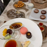 デザートビュッフェ