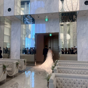 チャペル退場シーン|761568さんのノートルダム大阪ONE/FIVESTAR WEDDINGの写真(2498835)