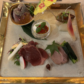 前菜の盛り合わせも豪華でどれも美味しかったです