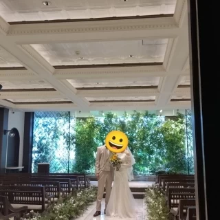 挙式会場は比較的こじんまりしています