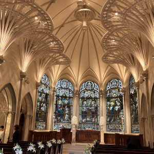 ステンドグラス 全体|761713さんのセントグレース大聖堂(青山)の写真(2529135)