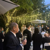 テラスには装飾のライトをつけるのがオススメです。