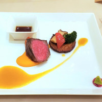 メインの肉料理