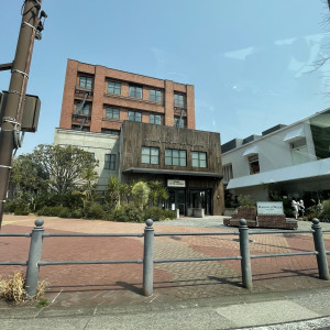 道路から見た式場|761965さんのBAYSIDE GEIHINKAN VERANDA/テイクアンドギヴ・ニーズウェディングの写真(2493131)