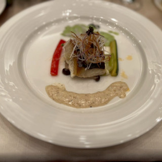 魚料理
2種類のソースが絶品