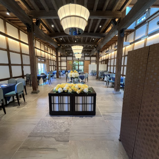 会場(入り口からの全景)