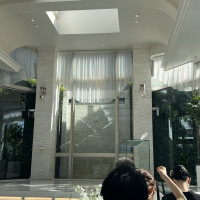 会場！