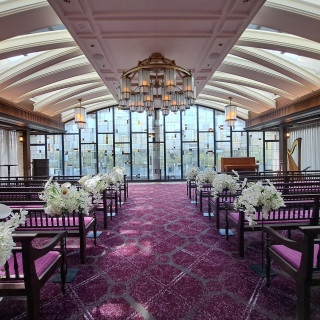 ステンドグラスが素敵なチャペルでした