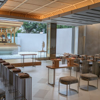 儀式殿。自然光が差し込む空間。